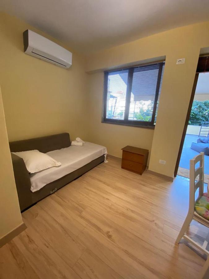 Saranda Beach Apartment エクステリア 写真